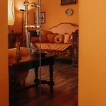 Konukevi Casa Caracciolo 4*