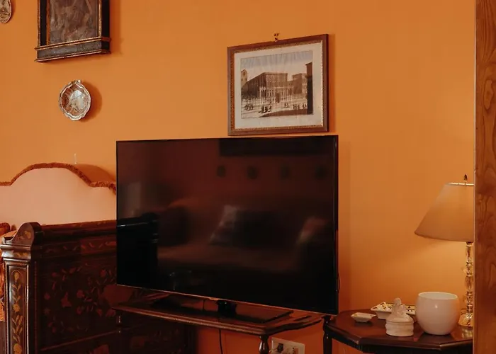 Πανσιόν Casa Caracciolo 4*