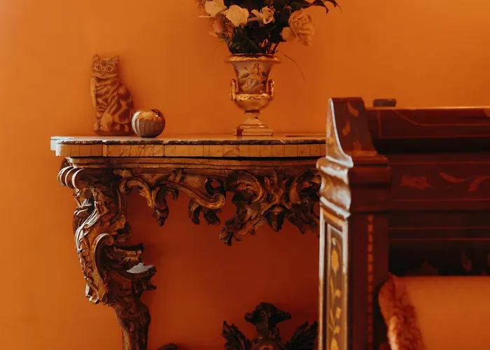 Πανσιόν Casa Caracciolo 4*