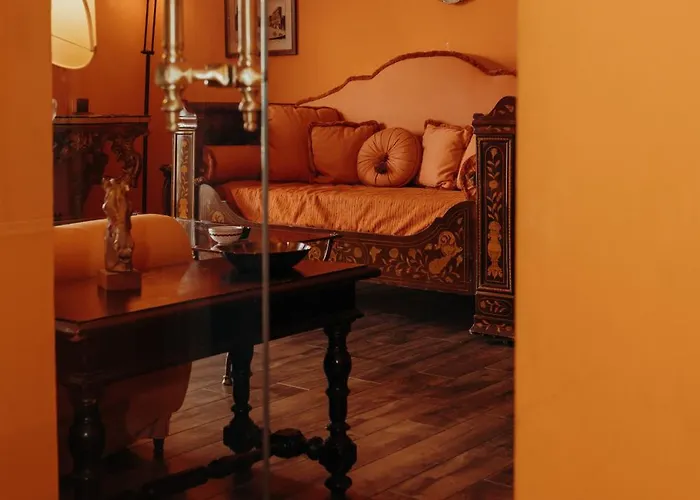 Πανσιόν Casa Caracciolo 4*